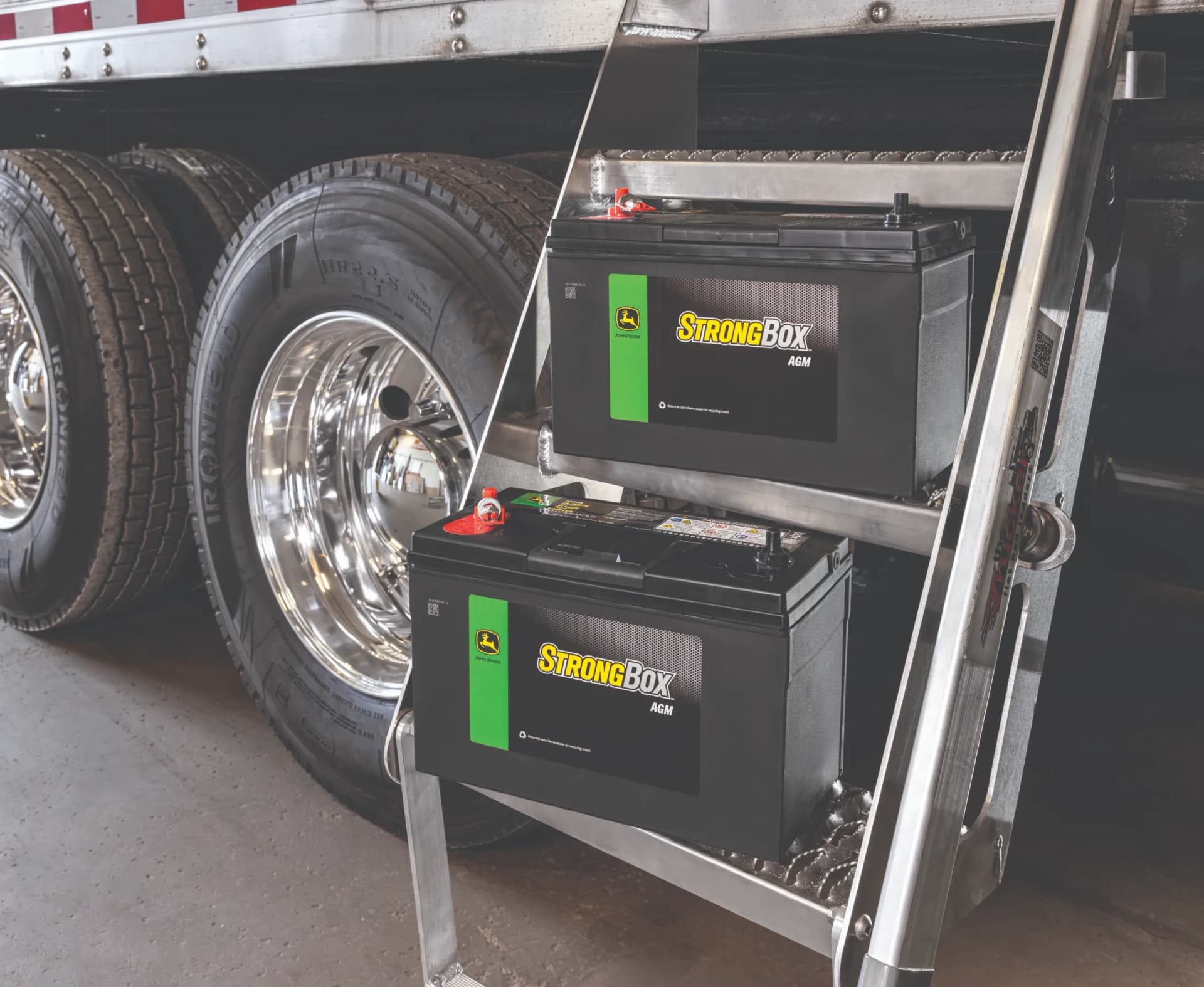 10% Off StrongBox™ Original Equipment & Standard-Duty Batteries